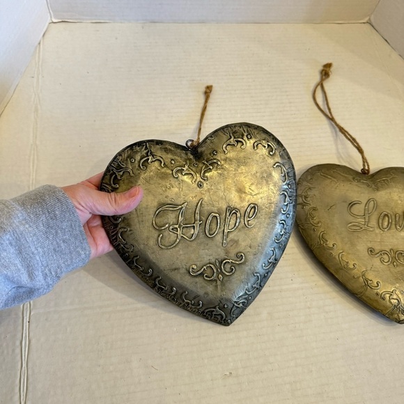 Vintage Set of 2 Stamped Metal Love & Hope Heart Pendants Primitive Décor - Picture 4 of 16